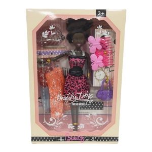 Muñeca morena con vestidos y accesorios en caja